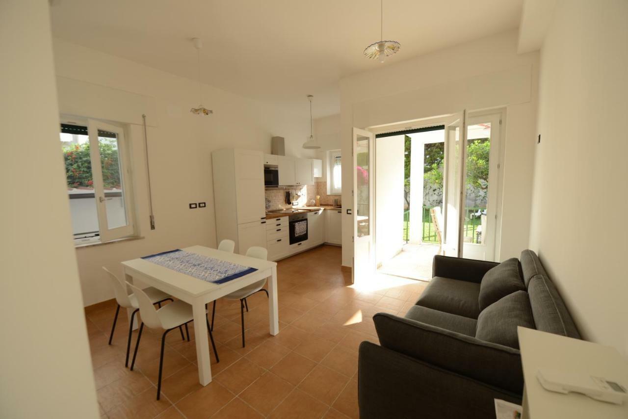 Villino Armida Villa Mondello Exteriör bild